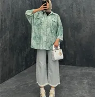 مغز بادام زمینی ریز
